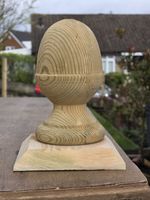 FREE POSTAGE  Post Caps and Large Acorn Finials to Suit 4x4 3x3 Posts Set of 4