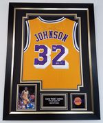 MAGIC JOHNSON Signed Shirt JERSEY LAKERS Autograph DISPLAY BECKETT Authenticated