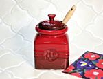 Le Creuset Jam Jar Cherry Red Stoneware 15oz with Spreader Excellent No Box