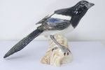 Beswick Magpie Bird Model 2305 Figurine Ceramic Tree Stump Perch Gloss Glazed
