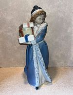 Lladró 545 Porcelain Figurine Girl Holding Presents Blue & White Hand Painted