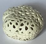Oleg Cassini Porcelain Lattice Covered Potpourri/ Trinket Dish