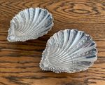 ANTIQUE 19TH C MATCHING PAIR OF JAMES DEAKIN SILVER PLATED SHELL FORM DISHES