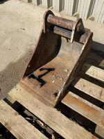 Digger Bucket 40mm Pins 12 Inch  (1)