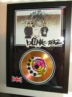 BLINK 182     LIMITED EDITION SIGNED   FRAMED