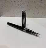 Vintage S.T. Dupont Olympio Fountain Pen: Black Lacquer, 18k Gold Nib