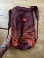 The North Face Diad 18 Liter Hiking Backpack EXCELLENT MINT condition