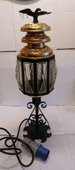 A Pair Of 58cm Victorian Style Polished Brass Pillar Lights and Lanterns Large