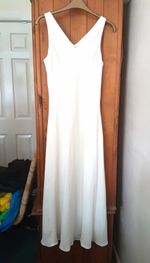 White V-Neck Sleeveless Column/Sheath Wedding Dress with Beading