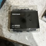 Rotor (KMC) X11EL 11 Speed Chain 118 Links Full Black With Split Link