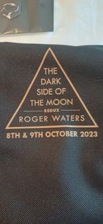 Roger Waters The Dark Side of The Moon Redux. VIP Exclusive. Bag, Pinsx3 Pics x5