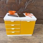 Excl Condt Vintage Sindy 1976 Eastham Floor Cupboard Drawers Unit + accessories 