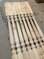 8x Stair Spindles Classic Turned Pine 41mm x 900mm