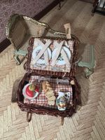 Dollshouse 1/12 Scale Reutter Picnic Basket With Accessories