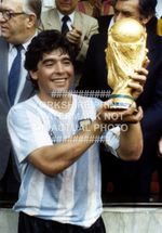 DIEGO MARADONA ARGENTINA 1986 TROPHY PHOTO PRINT WORLD CUP SOCCER