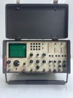 Motorola R-2001B Communications System Analyzer W/ Accessories