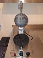 Commercial Electric Single Round Waffle Maker Non Stick Electric 240V