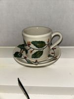 SET OF 4 - FLAT CUP & SAUCER - HARTSTONE - MISTLETOE - 3” CUP