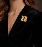 Keyhole Brooch Schiaparelli STYLE Pin Hammered VTG Museum Gold Textured Boho