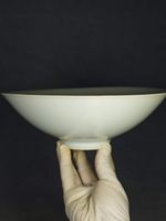 Song Dynasty Hutian Kiln shadowy blue (qingbai) glazed carved floral douli bowl
