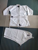 White Ju-Jutsu Gi Traditional Martial Arts Uniform. Size 160.