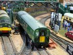 BACHMANN EMU7125 DMBS S6133 BR GREEN DCC & *CLASS 419 EMU PARCEL BODY WEATHERED