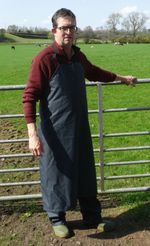 DAIRY MILKING PARLOUR APRON
