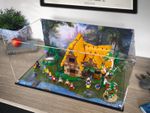 BRIXBOX Display case for LEGO® Snow White and the Seven Dwarfs' Cottage - 43242