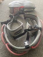 DMM Renegade Climbing Harness Size Medium M Excellent Condition