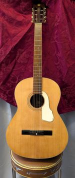 Vintage Guitar / 1970 Yamaha S50-A / Steel or Nylon Strings!