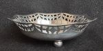 PRETTY VINTAGE SILVER-PLATED BON-BON DISH ON 3  BALL FEET
