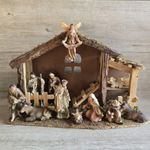 Large Vintage Wood Nativity Stable With x11 Figures