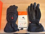 Sealskinz Heated Gloves in Black