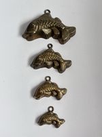 Set of 4 Vintage Brass Fish Wall Hanging Decor / Small Graduated Kitchen Molds