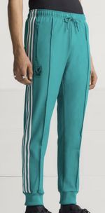 LIVERPOOL FC TERRACE ICONS TRACK BOTTOMS CHILDREN SIZE MEDIUM SEASON 2025/2026