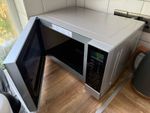 Panasonic NN-SF464MBPQ 1000W 27L Flatbed Solo Microwave — Immaculate