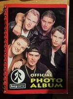 BOYZONE FULLY SIGNED / AUTOGRAPHED OFFICIAL PHOTO ALBUM