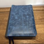 Schuyler Marbled Sapphire Goatskin Bible Full Yapp NLT - Personal Quentel - BNWB