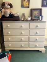 White Painted Wooden Chest of Drawers, 8 Drawers, Round Knob Handles