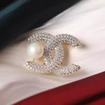Flower Pearls Jewellery Pin Corsage Enamel Lady Charm Crystal Brooch Rhinestone