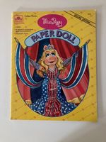 1994 Golden Miss Piggy paper doll book #2003