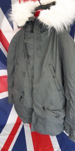  Rare Genuine US Issue Vintage USAF N3B Cold Weather ECW Parka Jacket LARGE.