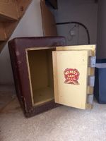 Milners Antique Victorian Safe With Original Key