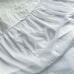 Waterproof Flannelette Soft Mattress Protector Soft White Mattress Cover Sheet