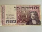 1978 good condition Central Bank Of Ireland £10 Pounds / Punt Vintage Banknote