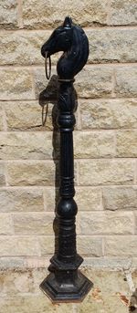 Antique vintage Horse hitching post & head  & ring & base cast iron 133cm post