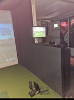 Professional Golf Simulator, GC2 monitor, Projector, Computer and more