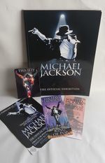 Michael Jackson The Official Exhibition Programme 2009+ticket  👑