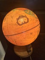 Vintage  Readers Digest World Antique Globe Table Lamp