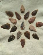 Flint & Stone Arrowhead  Modern Hand knapped for primitive crafts jewellery fire